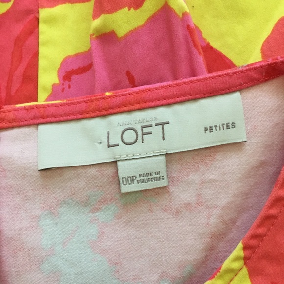 Ann Taylor LOFT | Floral Peplum Top - Picture 4 of 6